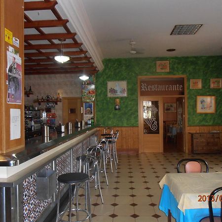 Hostal Restaurante Las Rejas Archidona Exterior foto